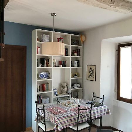 אורטה סאן ג'יוליו Appartamento Orta Centro מראה חיצוני תמונה