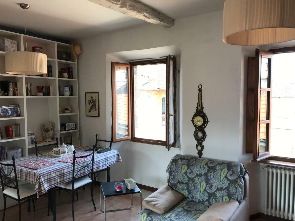 אורטה סאן ג'יוליו Appartamento Orta Centro מראה חיצוני תמונה